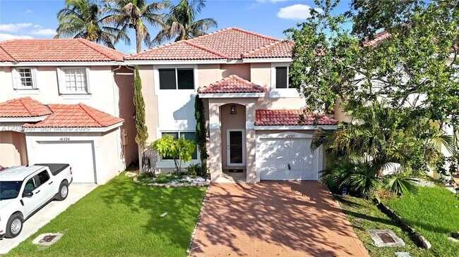 Foto del edificio - 16330 SW 102nd St