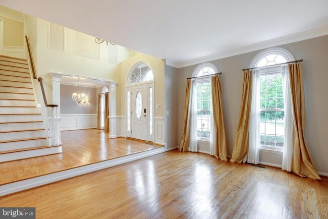 Building Photo - 5105 Claybank Ln