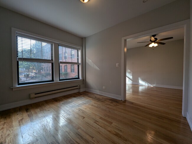 Foto del edificio - 628 W Cornelia Ave