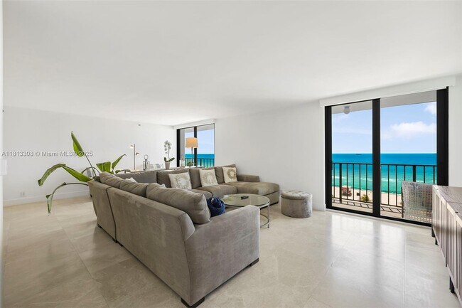 Foto del edificio - 2625 Collins Ave