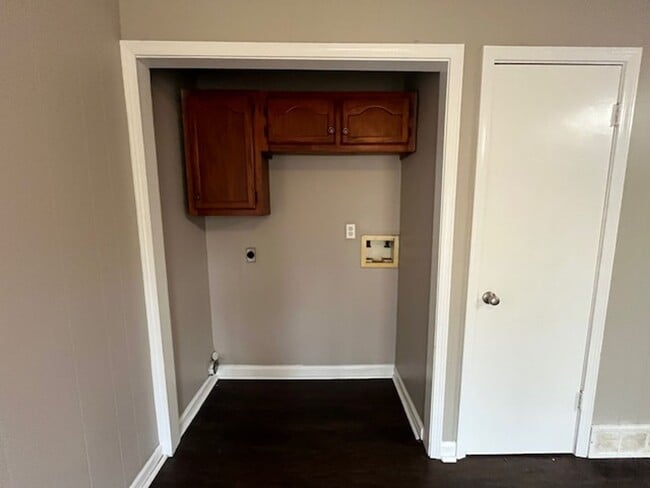 Foto del edificio - Renovated 3 Bedroom 1 Bath Home with 1 Car Carport for Rent!