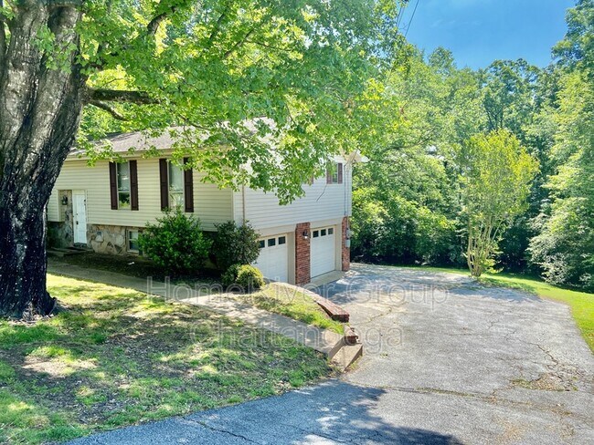 Foto del edificio - 212 Rolling Ridge Dr