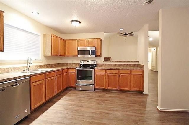 Foto del edificio - 910 Elliott Dr