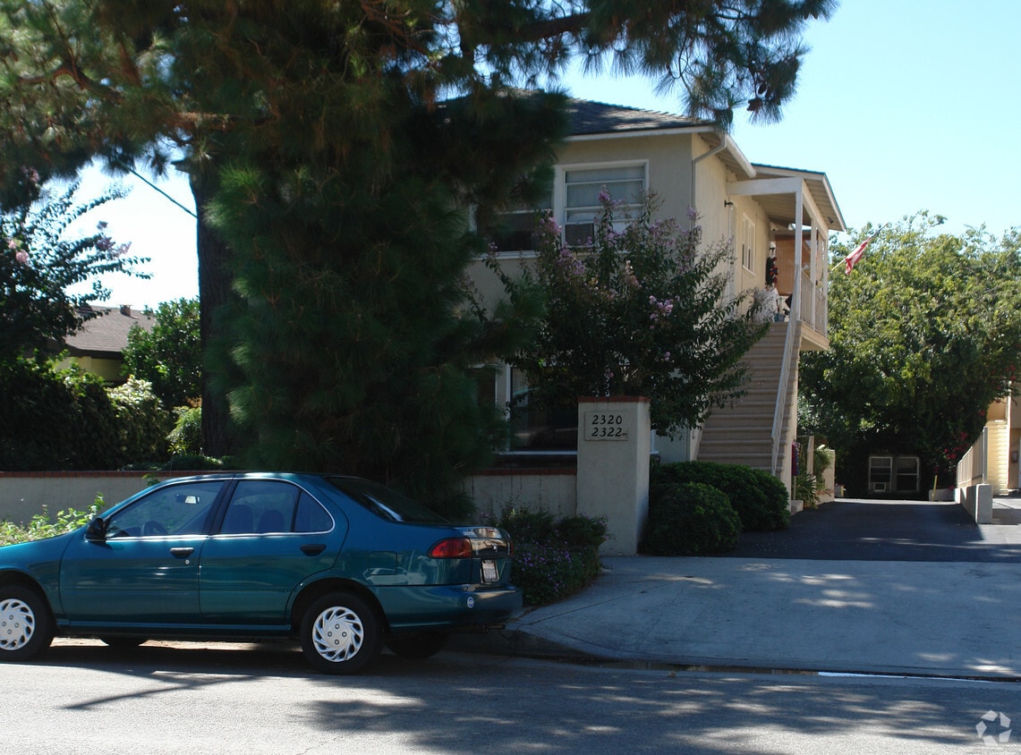 Building Photo - 2320 Mira Vista Ave