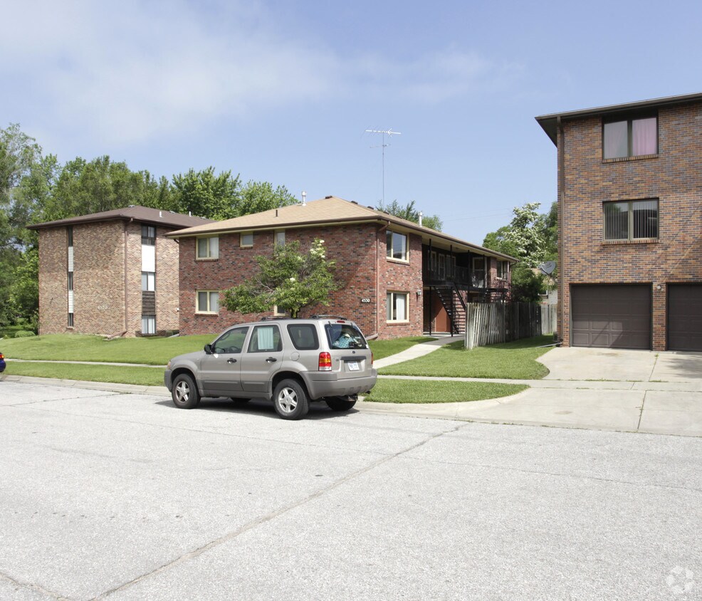 Primary Photo - 4530 Bancroft Ave