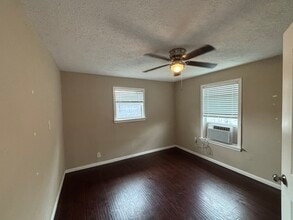 Building Photo - 207 Frawley St