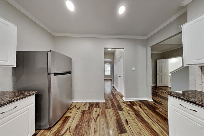Foto del edificio - 2331 Trotter Dr