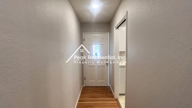 Foto del edificio - Update 3bd/1ba Rancho Cordova House with 2...