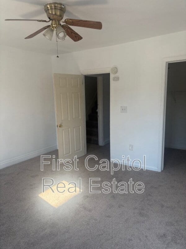 Foto del edificio - 107 S 4th St