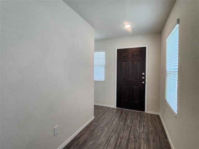 Building Photo - 1427 Ganado Dr