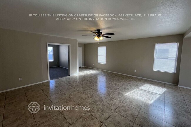 Foto del edificio - 12628 N Main St