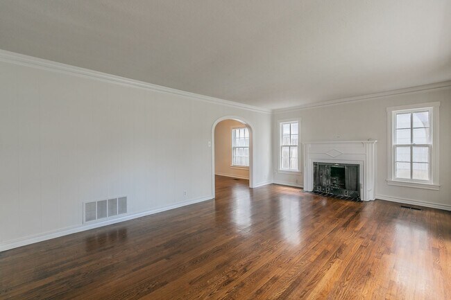 Foto del edificio - Charming Bungalow in Arlington Heights!!!!!