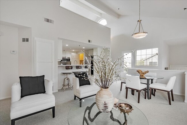 Foto del edificio - 1308 Danberry Ln