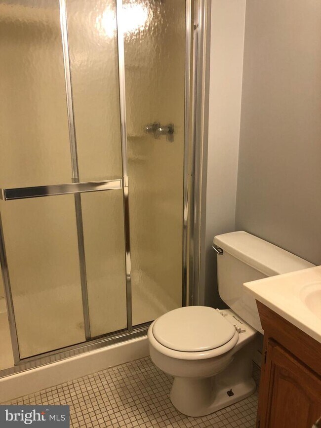 1963 Greenberry Rd, Baltimore, MD 21209 Condo for Rent in Baltimore