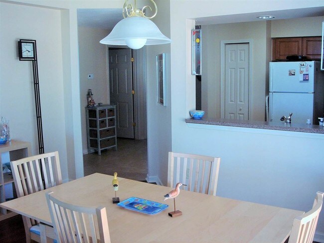 Building Photo - 235 Atlantis Cir
