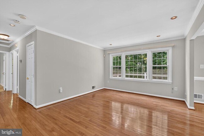 Foto del edificio - 8006 Lady Lewis Ct