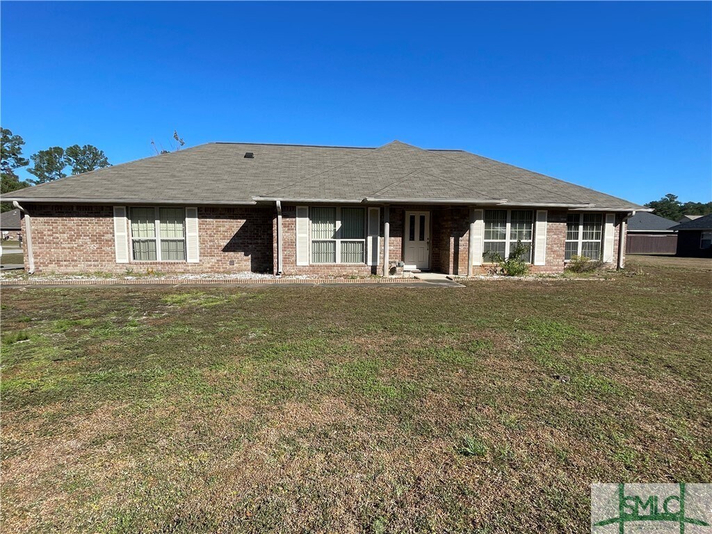 13 Delaney Ct, Midway, GA 31320 House Rental in Midway, GA