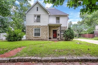 Building Photo - 727 Humboldt St