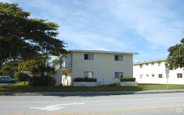 Building Photo - Lighthouse Apartments