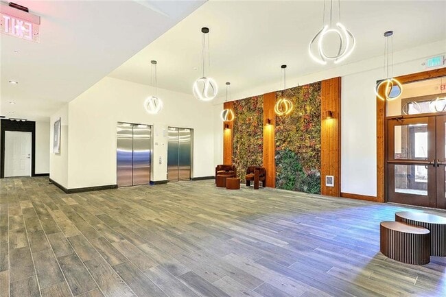 Foto del edificio - 327 Pine St