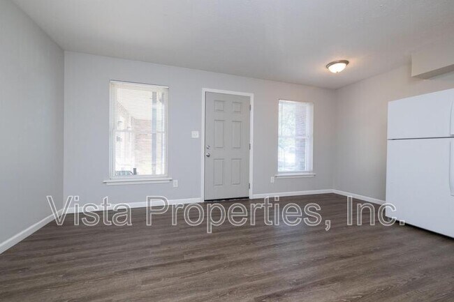 Foto del edificio - 4806 Saddlebrook Ln