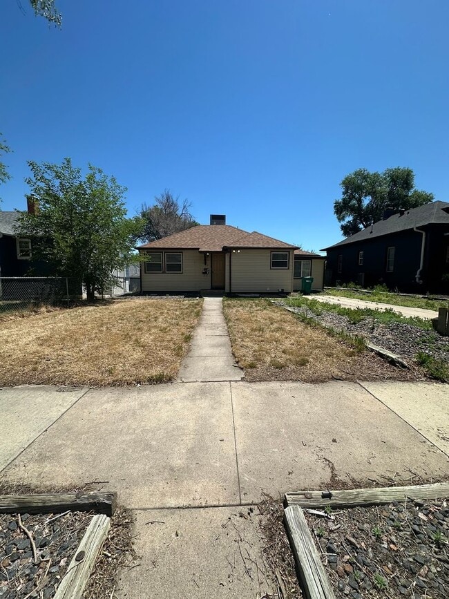 Building Photo - 2304 9th Ave