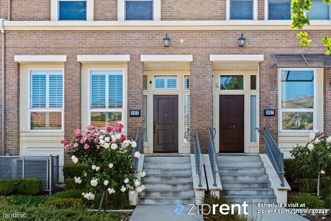 Building Photo - 3 br, 2.5 bath Townhome - 3031 Ruby Avenue...