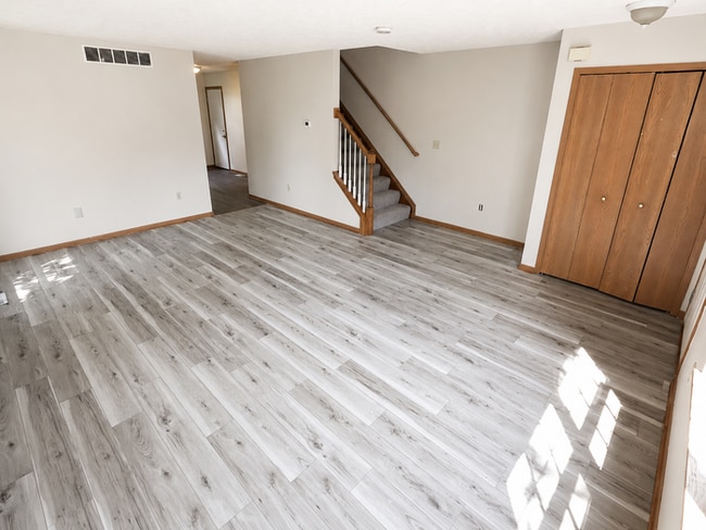 Building Photo - 1113 Smithfarm Ave