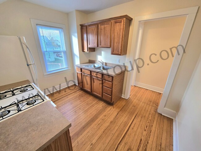 Building Photo - 1313 73rd St