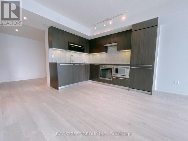 Photo du bâtiment - 70 Queens Wharf Rd