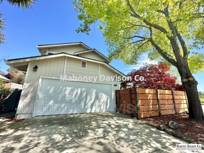 Foto del edificio - 8088 Mitchell Dr