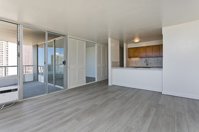 Foto del edificio - Two bedroom condo with stunning views of D...