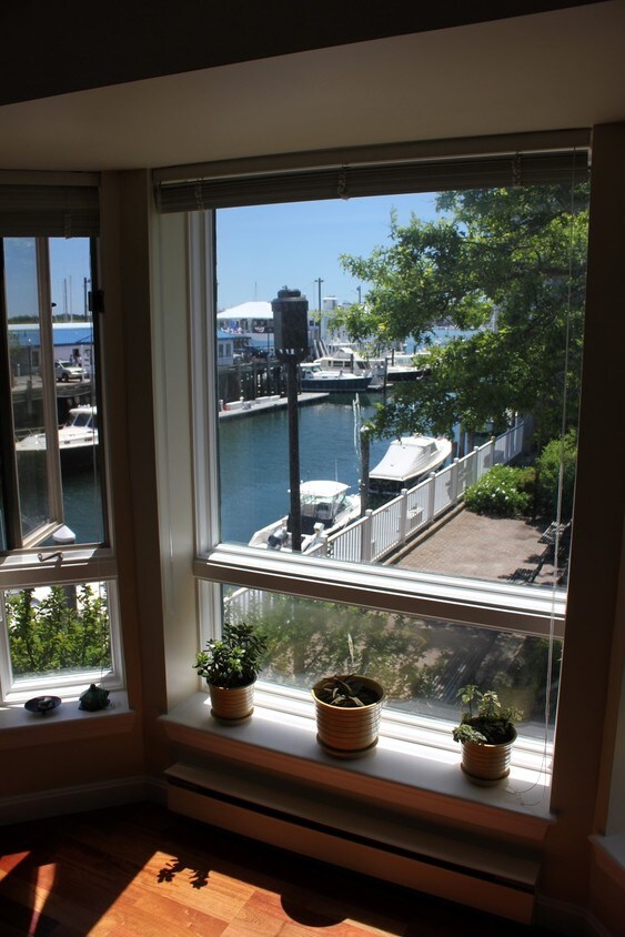 707 Chandlers Wharf, Portland, ME 04101 Condo for Rent in Portland