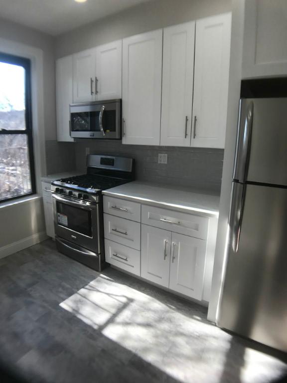 Building Photo - 209 Nassau Ave