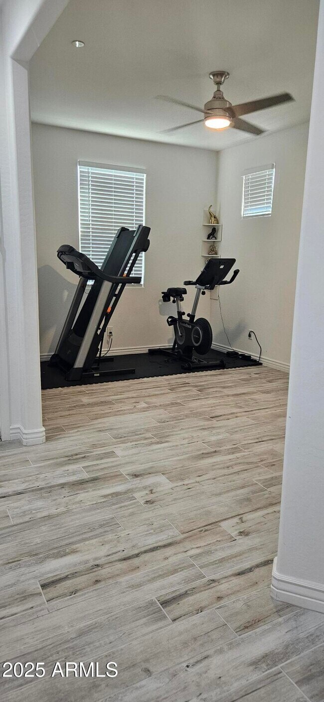 Foto del edificio - 31844 N 123rd Ln