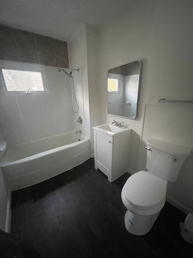 Foto principal - 822 Seward St
