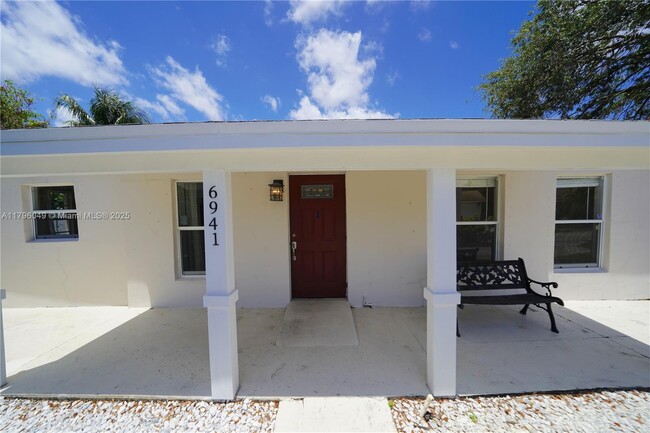 Building Photo - 6941 Boston Dr