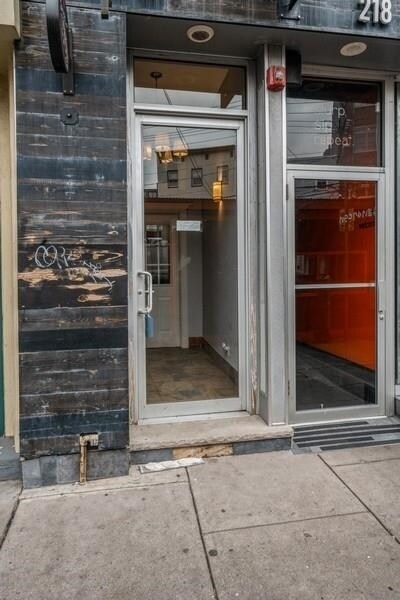 Foto del edificio - 218 Newark Ave