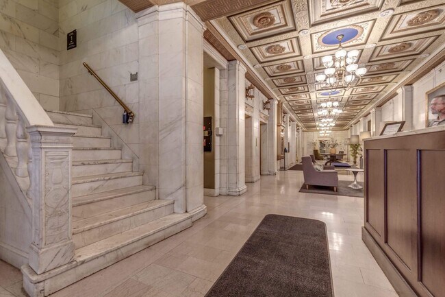 Foto del edificio - 314 N Broadway