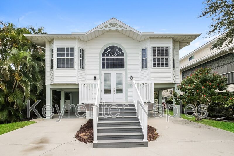 Primary Photo - 771 Park Ave