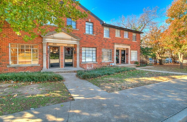 Photo - 1421 Classen Dr Apartment