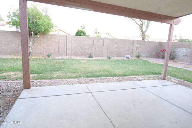 Building Photo - 1321 W Butler Dr