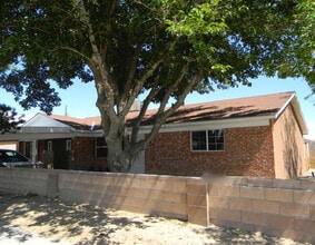 Building Photo - 6116 Cloudcroft Rd NW