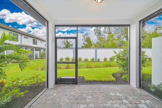 Foto del edificio - BRAND NEW Townhome ~ 3 Bed/2.5 Bath ~ 2 Car Garage