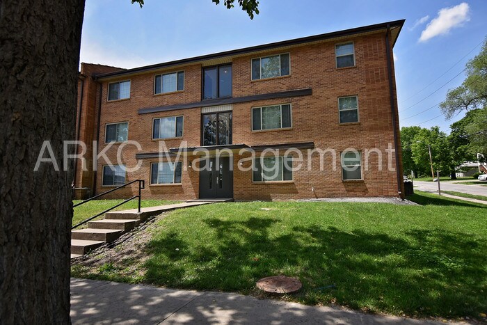 Foto principal - 7012 Cleveland Ave