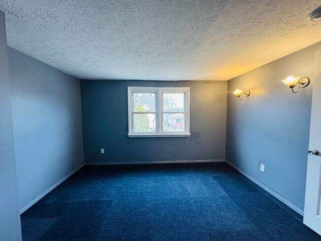 Foto del edificio - Comfort Meets Convenience: Beautiful 5-Bedroom Single-Family Home Family-Friendly