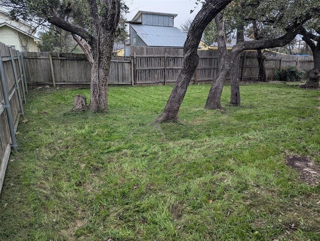 Building Photo - 907 S Riviera Cir