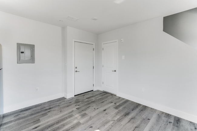 Building Photo - 4700 Chestnut St