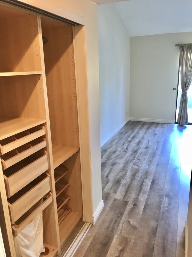 2011 Shoemaker Ln, Unit 1 Condos in Thousand Oaks, CA Westside Rentals