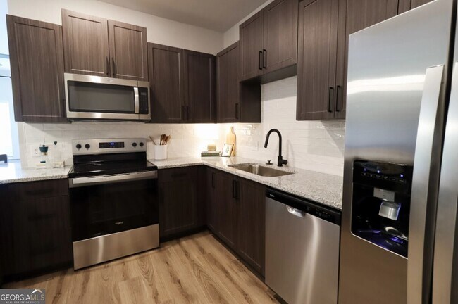 Foto del edificio - 300 Hwy 81